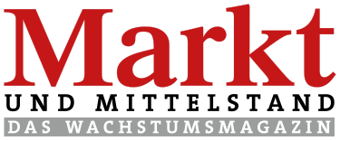 Logo mit rotem und schwarzem Schriftzug 'Markt und Mittelstand' und grauem Schriftzug 'DAS WACHSTUMSMAGAZIN' auf grauem Hintergrund.